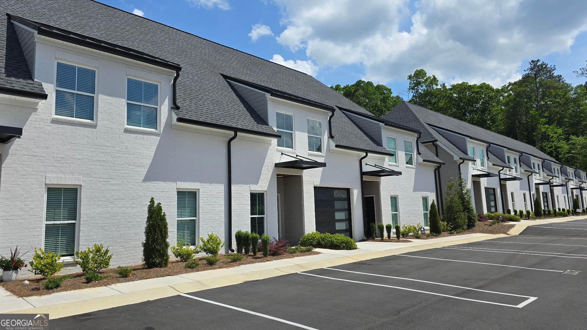 3 bedroom, 2.5 bathroom, 1,642 sq ft townhouse for rent at 119 Chateau Drive, Rome, GA 30161 for $1,995 a month — photo 5