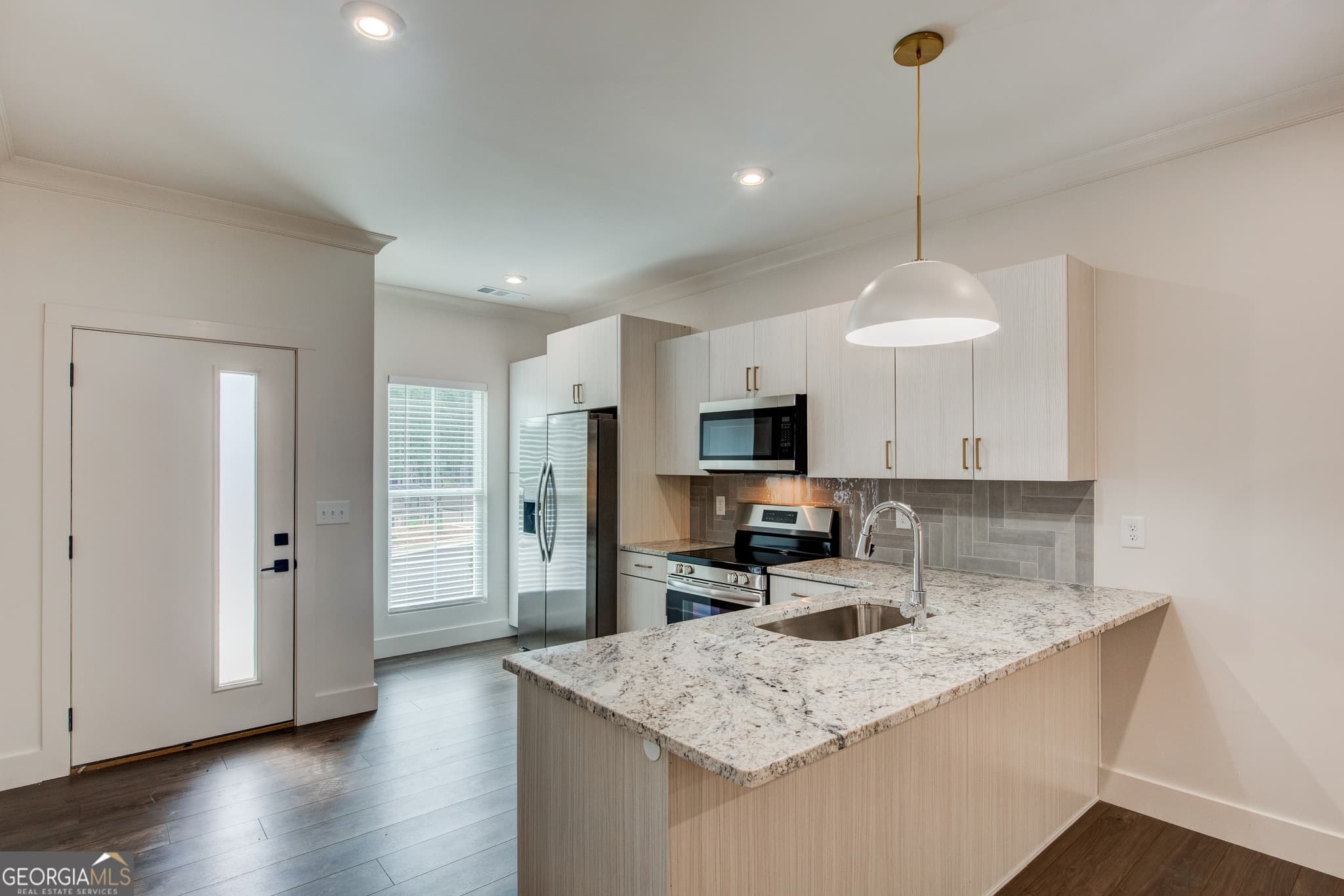 3 bedroom, 2.5 bathroom, 1,642 sq ft townhouse for rent at 119 Chateau Drive, Rome, GA 30161 for $1,995 a month — photo 8