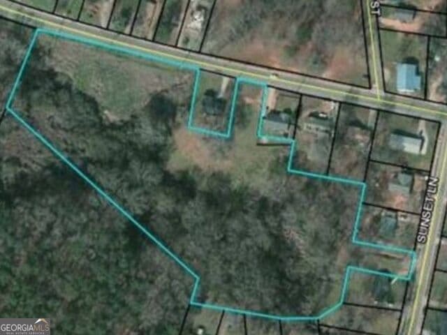 unimproved land for sale at 200 W Washington Street, Newnan, GA 30263 — photo 1 of 2