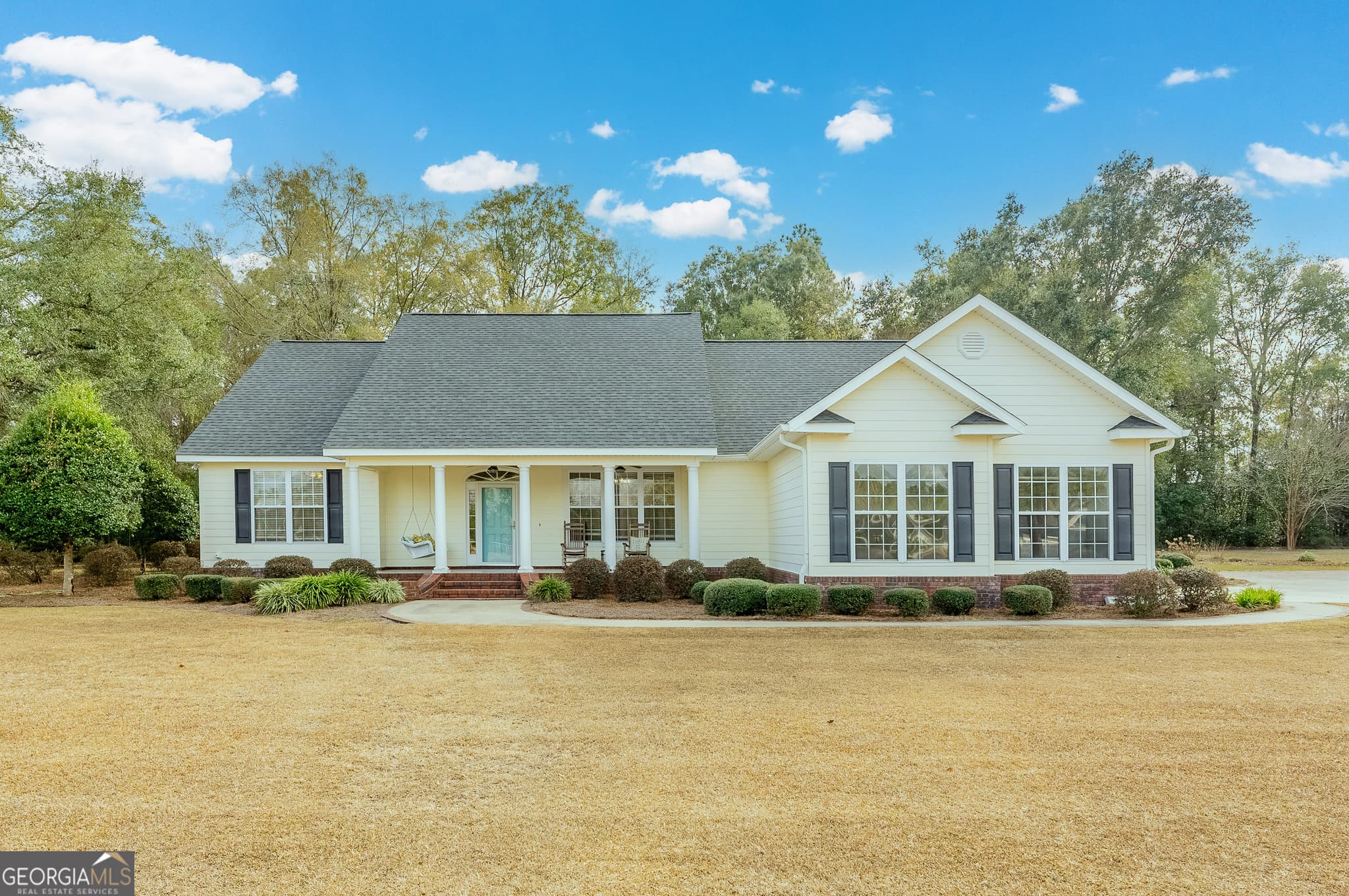 3 bedroom, 3 bathroom, 2,467 sq ft single family residence sold at 4023 Redstone Circle, Blackshear, GA 31516
