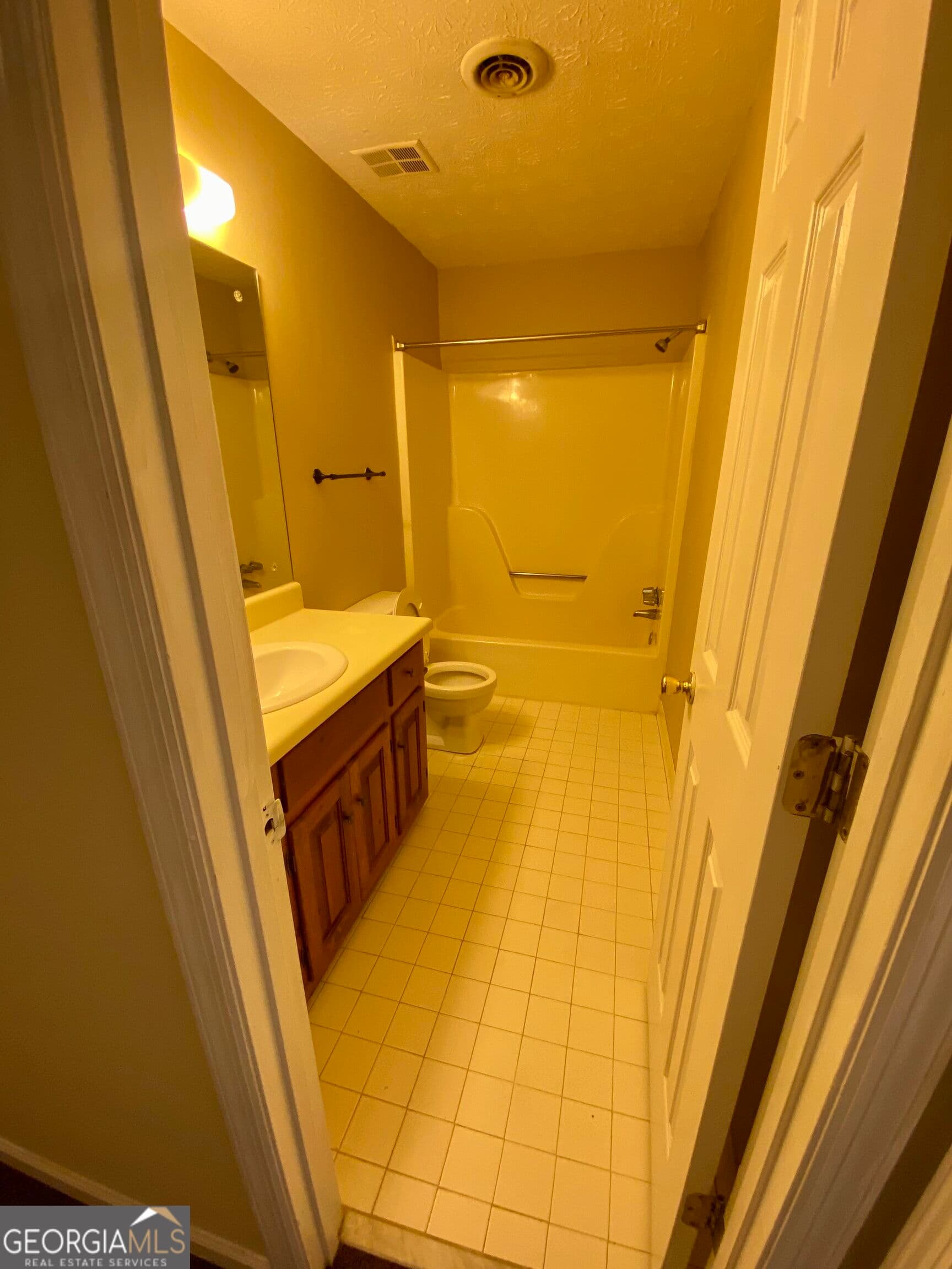 2 bedroom, 2.5 bathroom, 1,202 sq ft apartment for rent at 164 Berlin Court, Athens, GA 30601 for $1,300 a month — photo 10