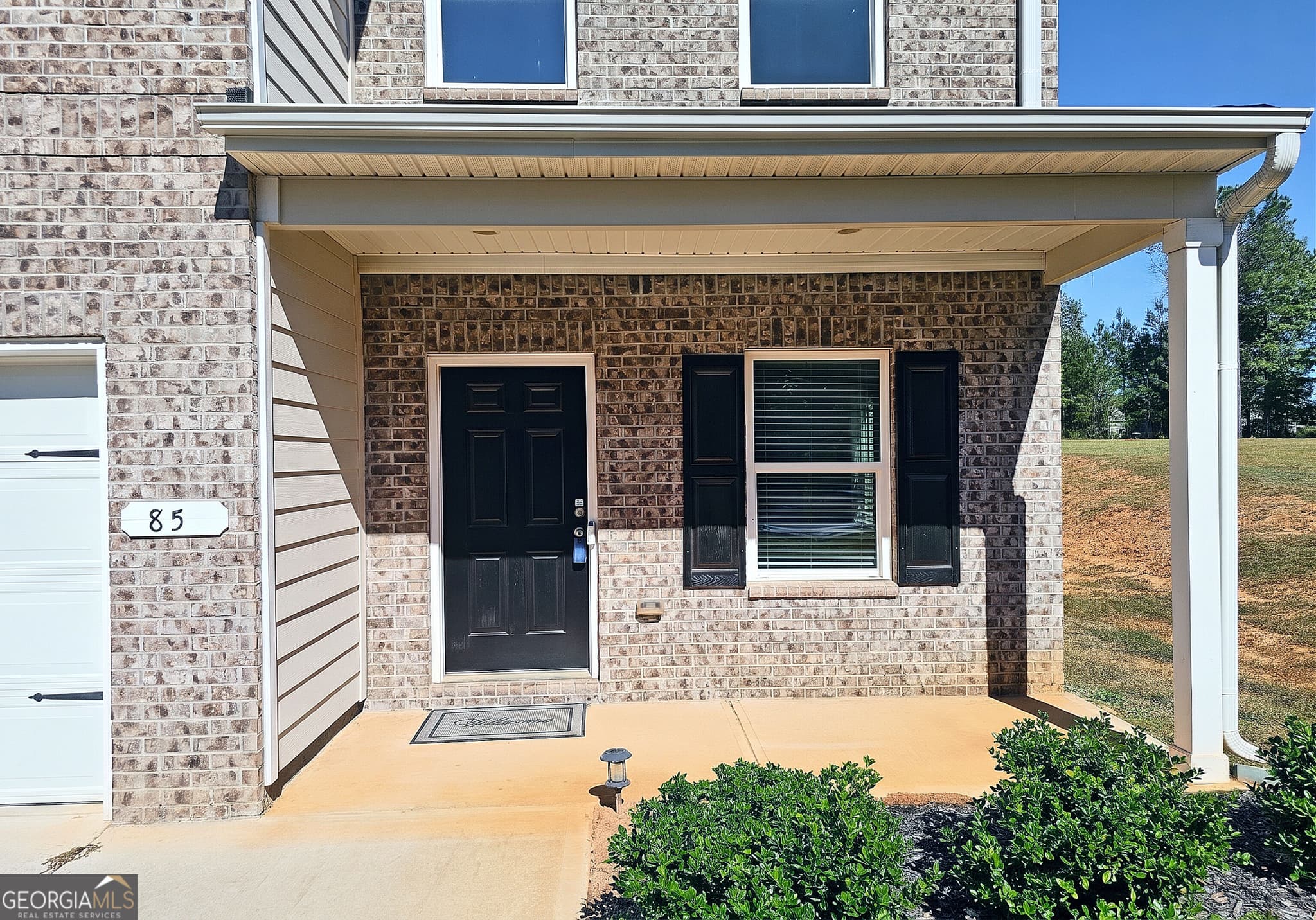 4 bedroom, 3 bathroom, 2,112 sq ft single family residence for sale at 85 Triumph Trail, Covington, GA 30016 — photo 2
