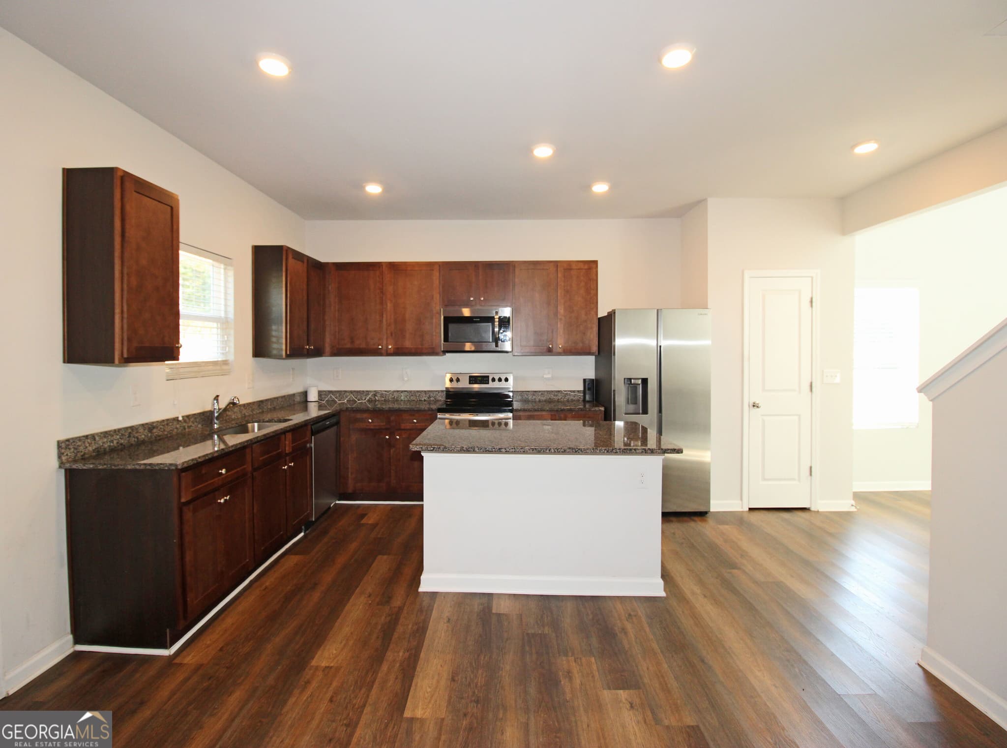 4 bedroom, 3 bathroom, 2,112 sq ft single family residence for sale at 85 Triumph Trail, Covington, GA 30016 — photo 4