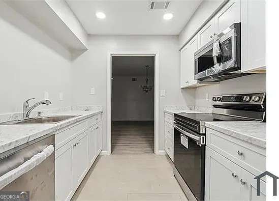 3 bedroom, 2 bathroom, 1,628 sq ft condominium for sale at 2920 Parc Lorraine, Lithonia, GA 30038 — photo 6