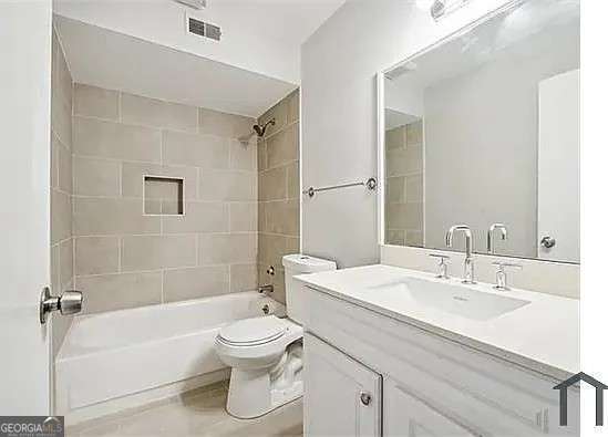 3 bedroom, 2 bathroom, 1,628 sq ft condominium for sale at 2920 Parc Lorraine, Lithonia, GA 30038 — photo 8