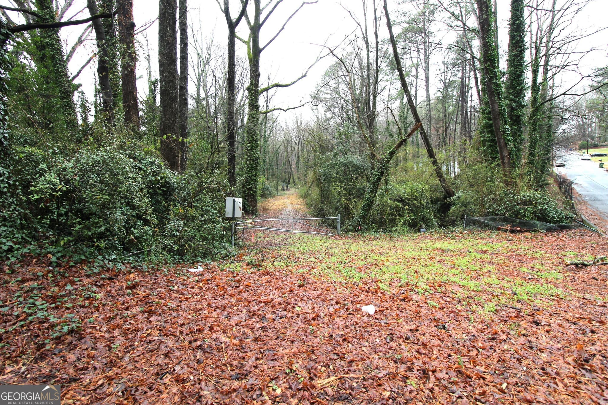 residential lot for sale at 600 Fairburn Road, Atlanta, GA 30331 — photo 3