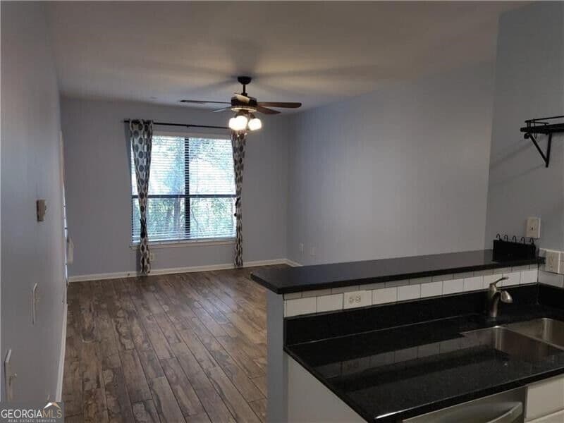 2 bedroom, 1 bathroom, 900 sq ft loft,condominium for rent at 821 Ralph Mcgill Boulevard 2306, Atlanta, GA 30306 for $2,350 a month — photo 5