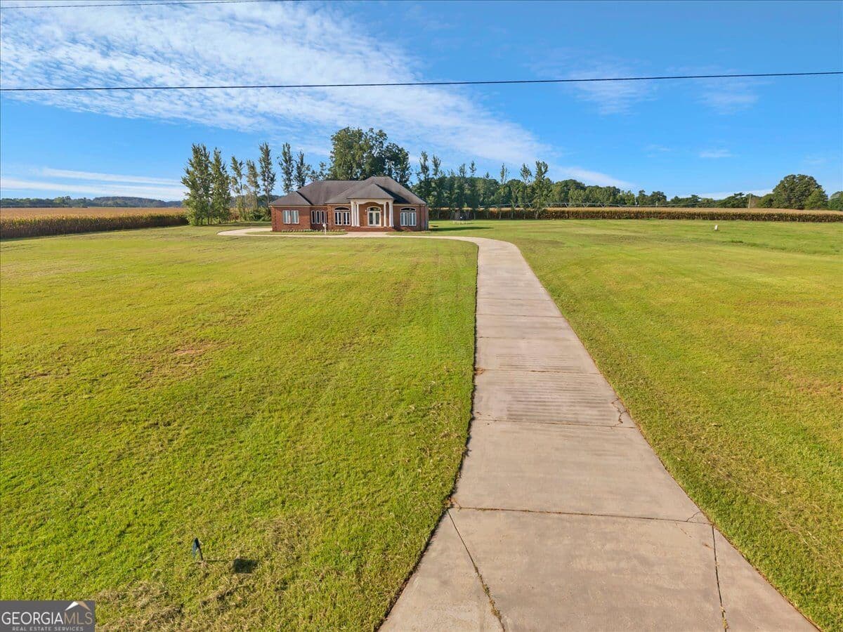 3 bedroom, 2.5 bathroom, 2,161 sq ft single family residence for sale at 3491 Pinehurst Byromville Road, Pinehurst, GA 31070 — photo 2