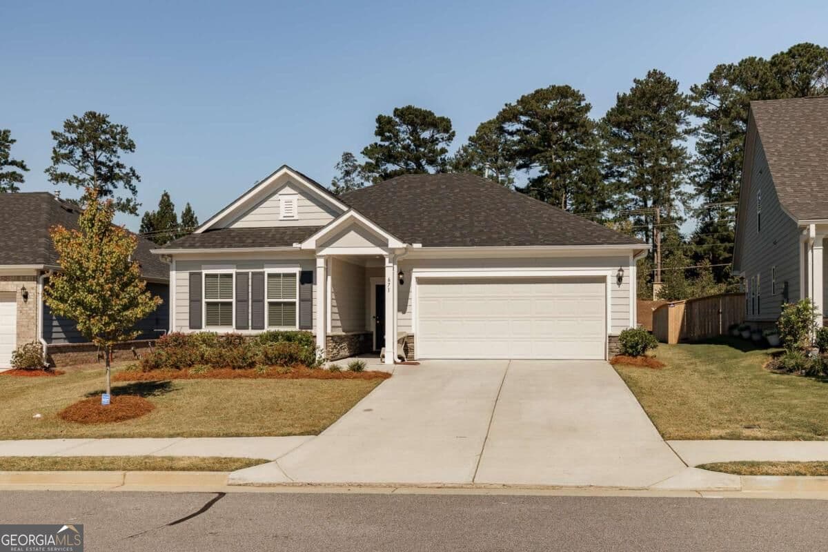 3 bedroom, 2 bathroom, 1,702 sq ft single family residence for sale at 671 Pineberry Court, Grayson, GA 30017 — photo 1 of 28