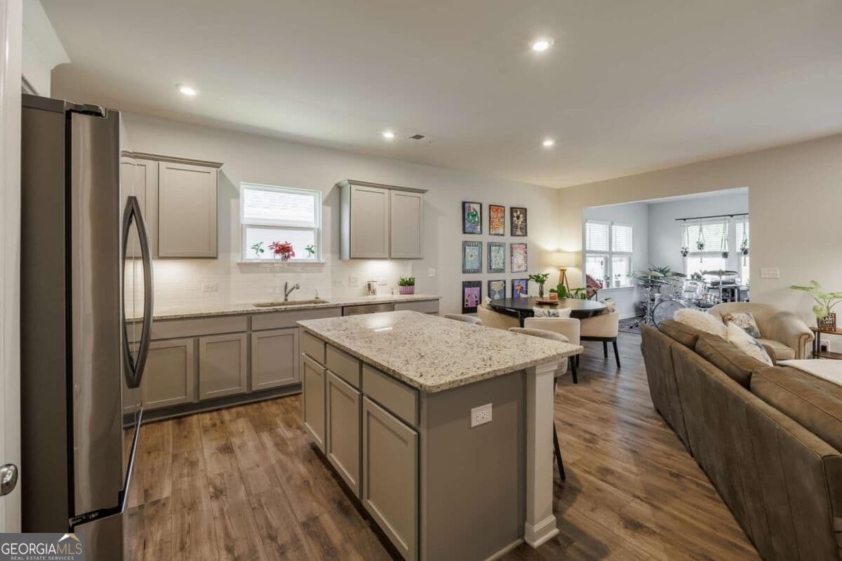 3 bedroom, 2 bathroom, 1,702 sq ft single family residence for sale at 671 Pineberry Court, Grayson, GA 30017 — photo 8
