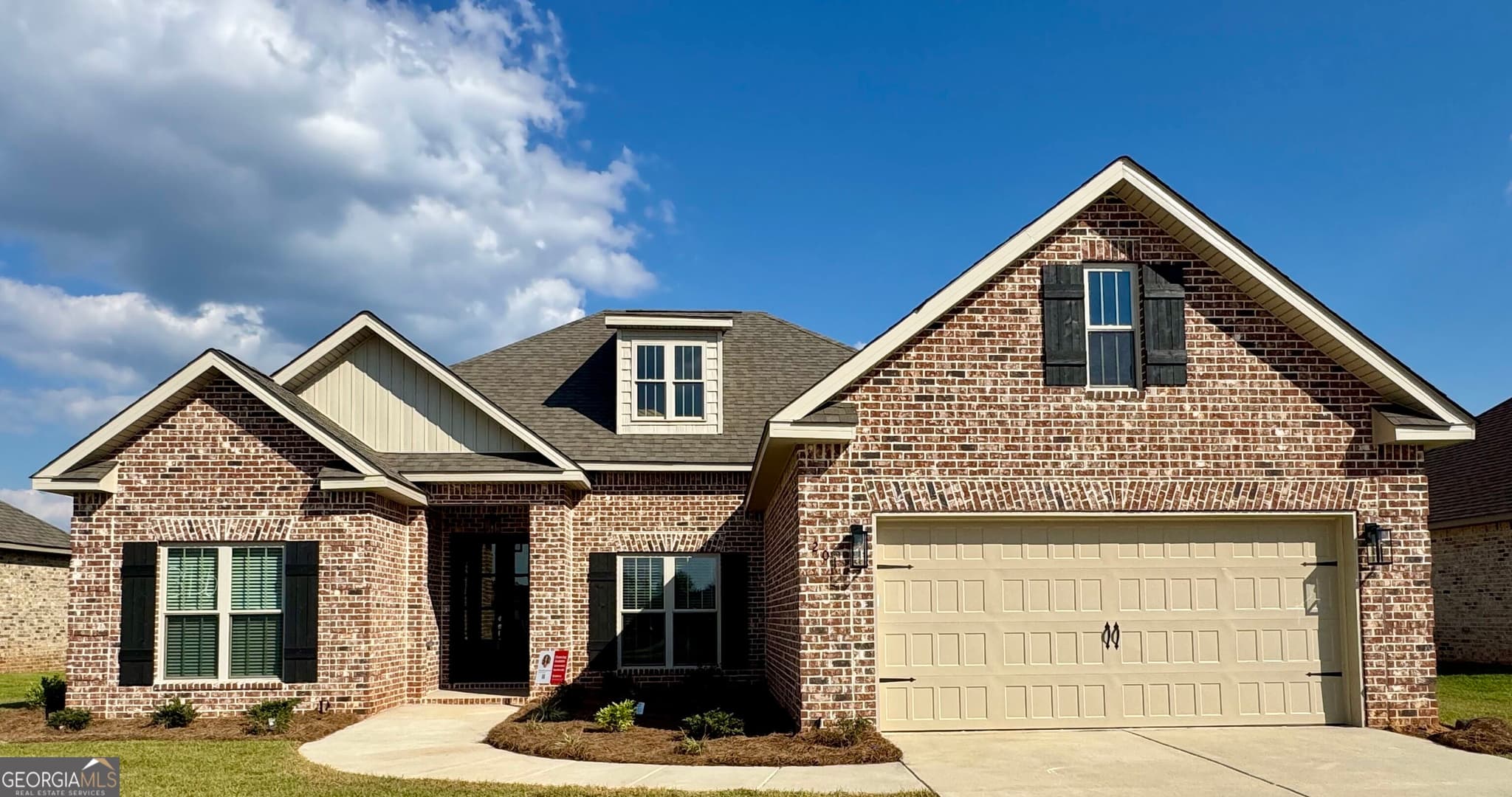 4 bedroom, 2 bathroom, 1,989 sq ft single family residence for sale at 201 Woodwinds Court, Kathleen, GA 31047 — photo 1 of 1