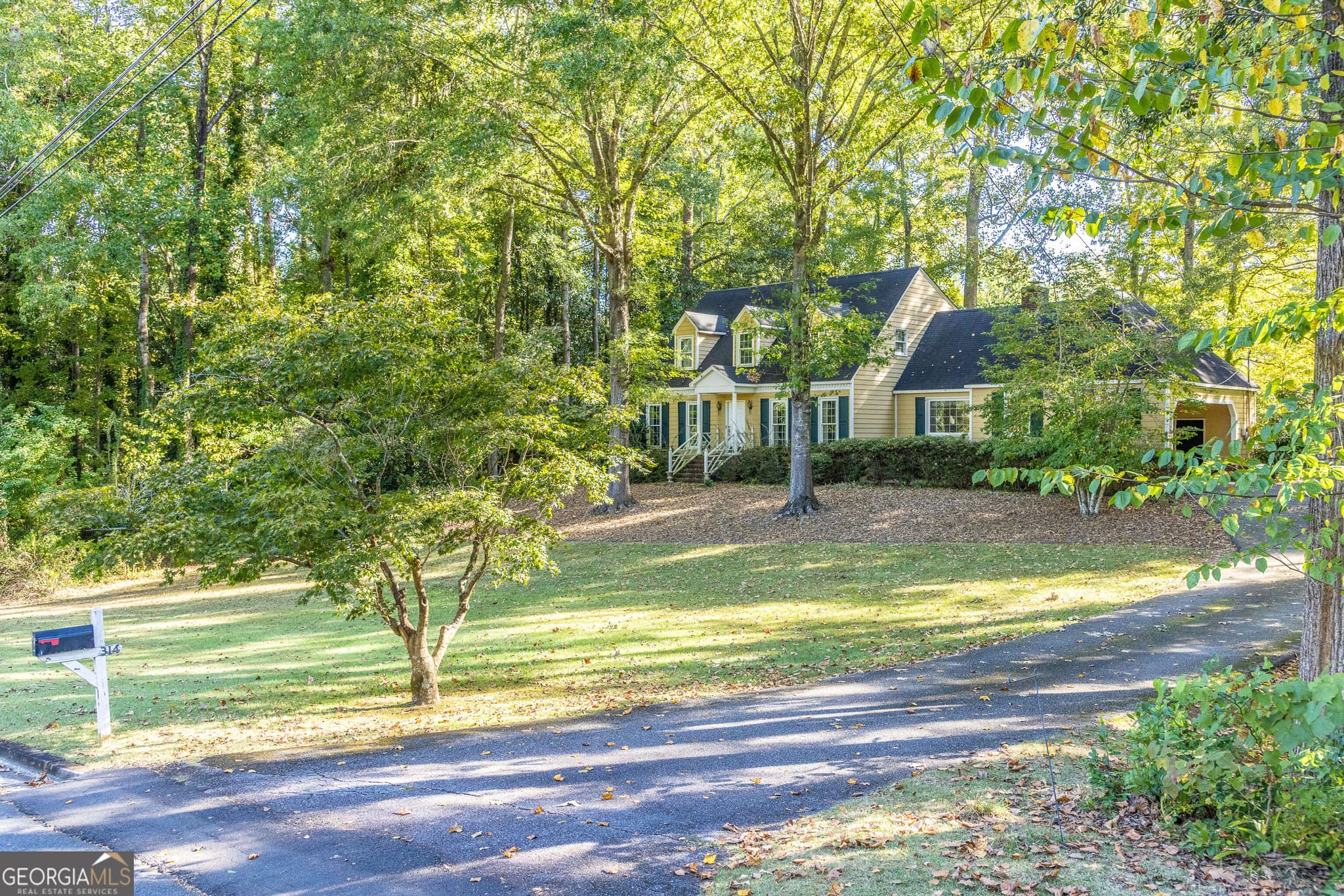 4 bedroom, 3 bathroom, 2,262 sq ft single family residence for sale at 314 Johnston Drive, Thomaston, GA 30286 — photo 3
