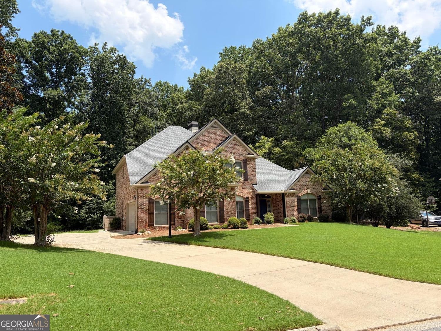 4 bedroom, 3.5 bathroom, 2,891 sq ft single family residence for rent at 96 Highgrove Drive, Suwanee, GA 30024 for $3,600 a month — photo 2