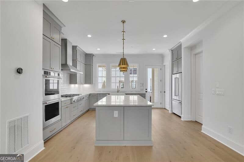3 bedroom, 4 bathroom townhouse for sale at 635 Mayfair Court, Alpharetta, GA 30009 — photo 7