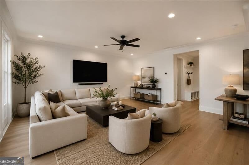 3 bedroom, 4 bathroom townhouse for sale at 635 Mayfair Court, Alpharetta, GA 30009 — photo 4
