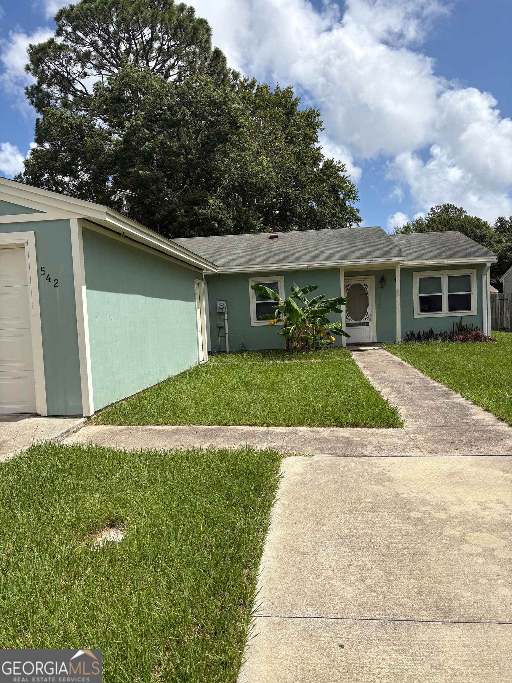 3 bedroom, 2 bathroom, 1,115 sq ft duplex for rent at 542 Chateau Circle, St. Marys, GA 31558 for $1,500 a month — photo 1 of 13