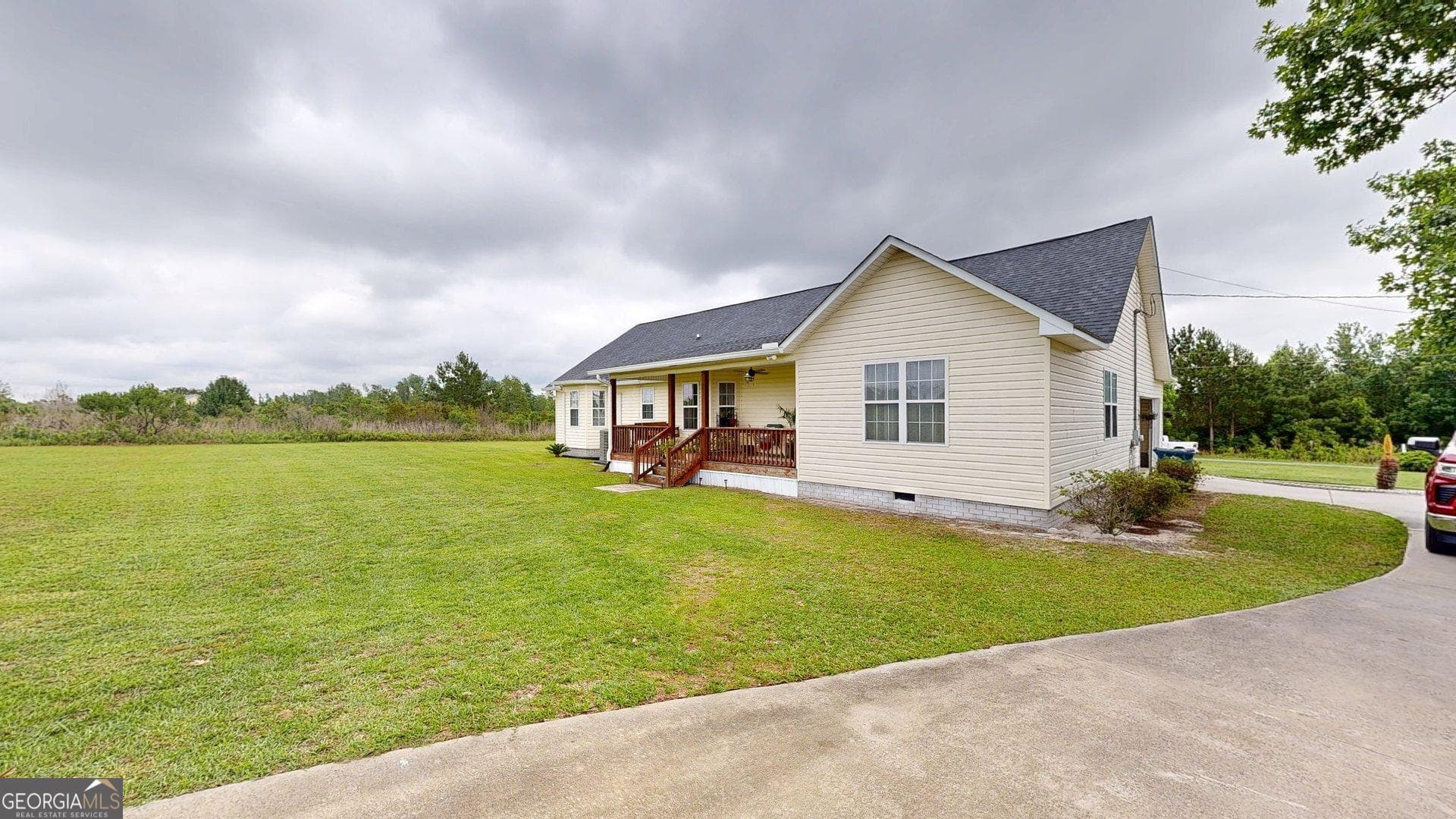 3 bedroom, 2 bathroom, 2,091 sq ft single family residence under contract at 157 Scarlett Ohara Drive, Ailey, GA 30410 — photo 7
