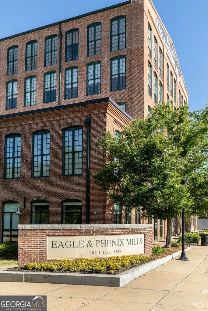 1 bedroom, 1 bathroom, 890 sq ft condominium for sale at 1201 Front Avenue 00206, Columbus, GA 31901