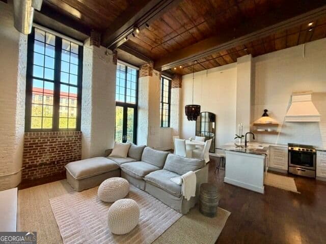 1 bedroom, 1 bathroom, 890 sq ft condominium for sale at 1201 Front Avenue 00206, Columbus, GA 31901 — photo 9