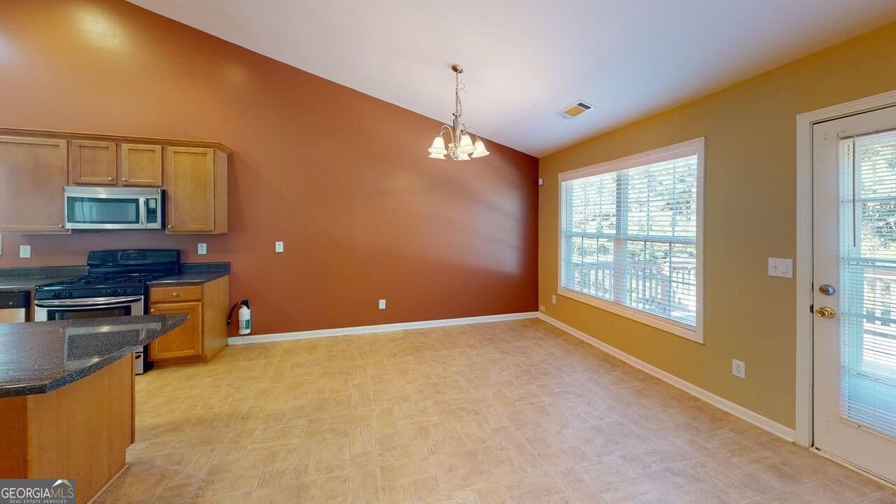 3 bedroom, 2 bathroom, 2,546 sq ft single family residence for sale at 2712 Carleton Gold Road, Dacula, GA 30019 — photo 10