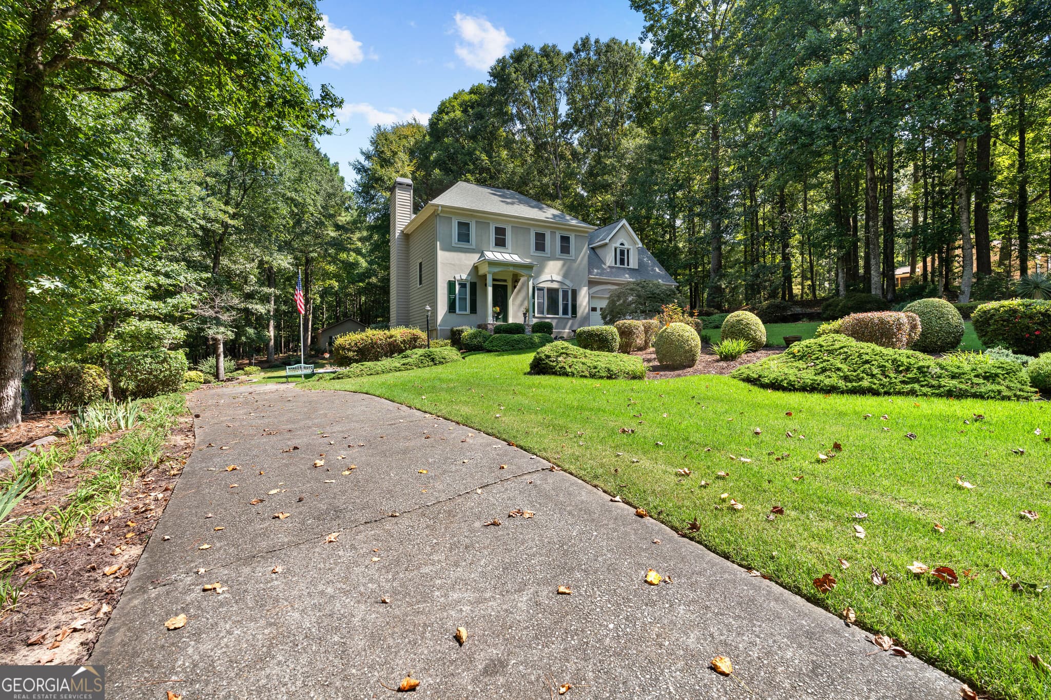 3 bedroom, 2.5 bathroom, 2,665 sq ft single family residence for sale at 15 Oak Ridge Drive, Sharpsburg, GA 30277 — photo 5
