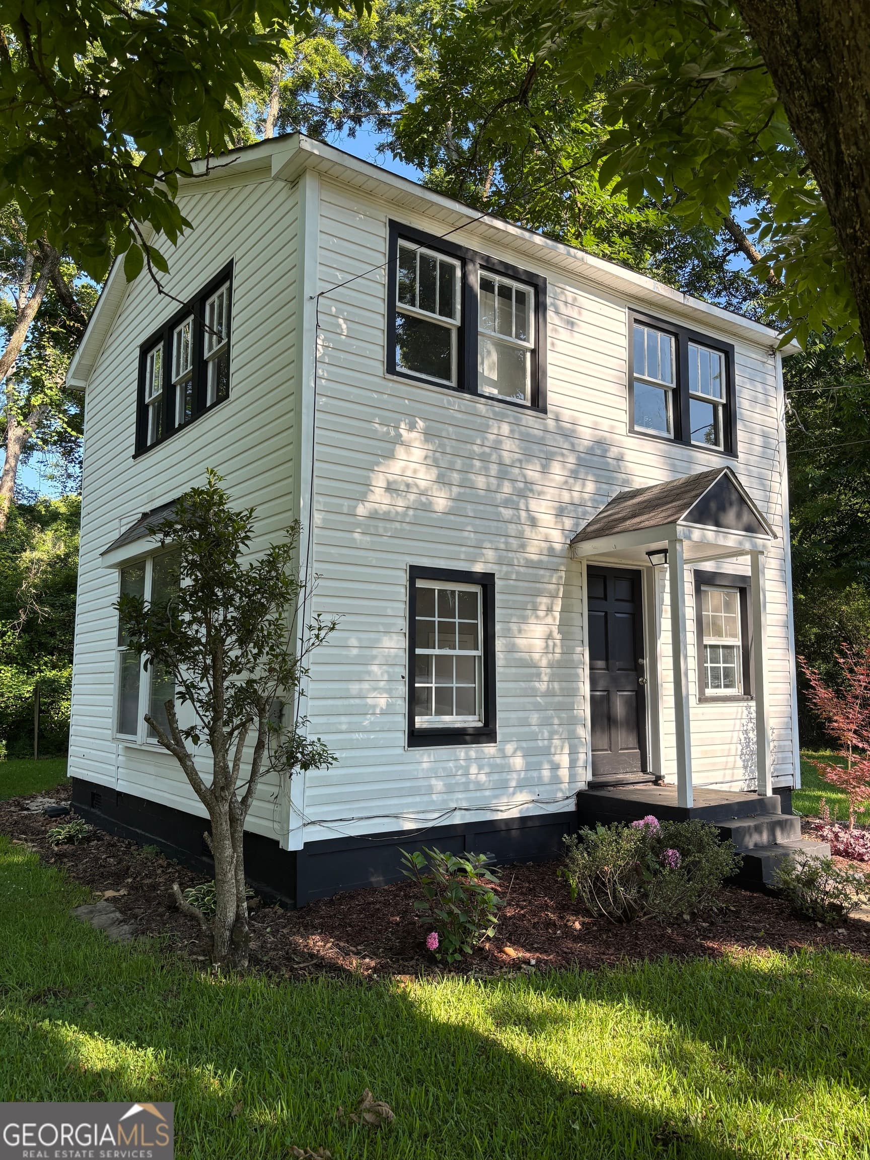 2 bedroom, 1.5 bathroom, 980 sq ft single family residence for rent at 118 1/2 Alford Street, Lagrange, GA 30240 for $1,250 a month