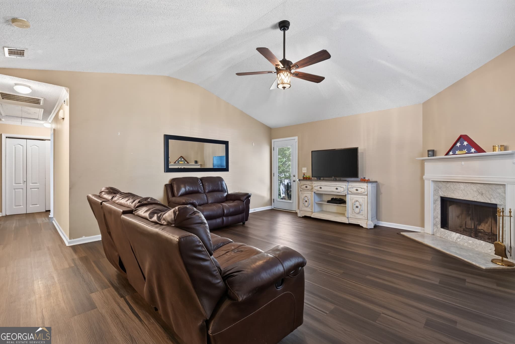 3 bedroom, 2 bathroom, 1,279 sq ft single family residence for sale at 3328 Trotters Ridge Trail, Gray, GA 31032 — photo 4