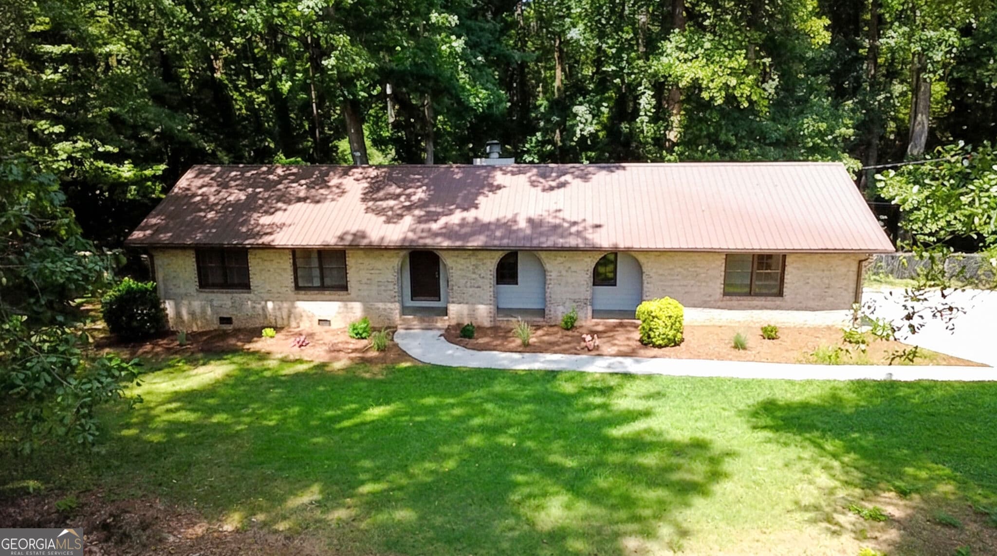 4 bedroom, 3 bathroom, 1,936 sq ft single family residence for sale at 1191 Arrowhead Road, Watkinsville, GA 30677 — photo 2