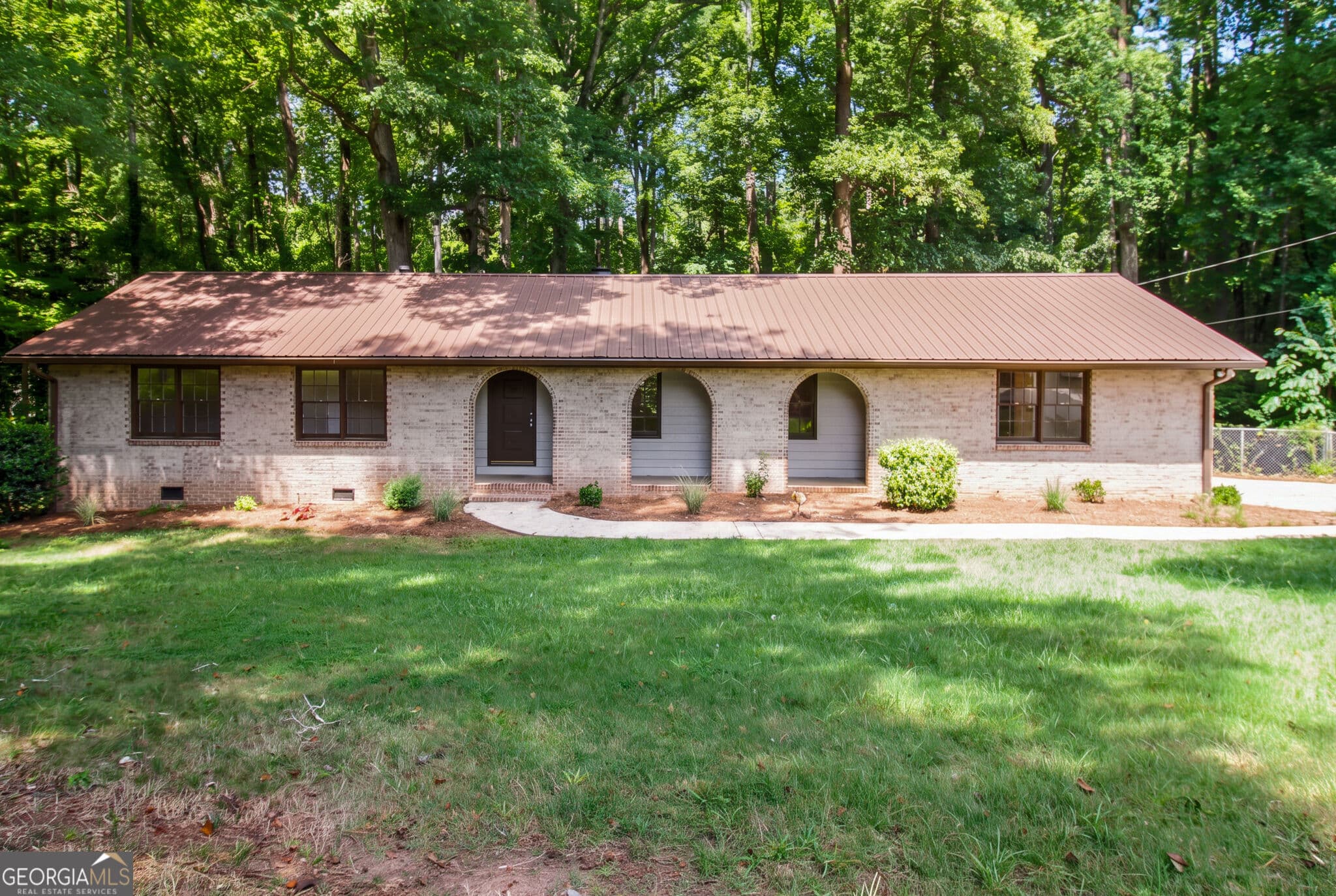 4 bedroom, 3 bathroom, 1,936 sq ft single family residence for sale at 1191 Arrowhead Road, Watkinsville, GA 30677 — photo 3