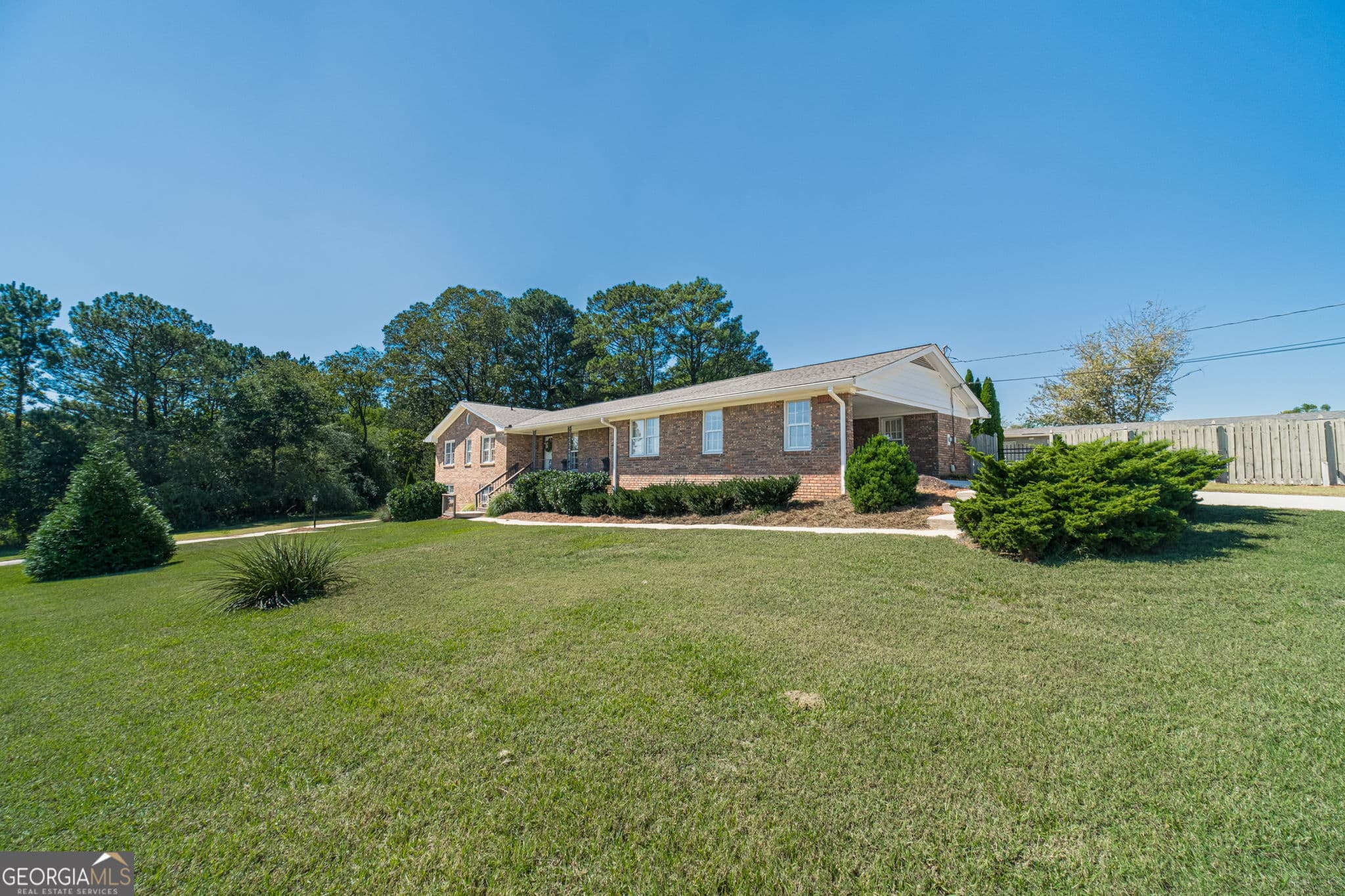 5 bedroom, 3 bathroom, 3,822 sq ft single family residence for sale at 2970 N Sharon Church Road, Loganville, GA 30052 — photo 7