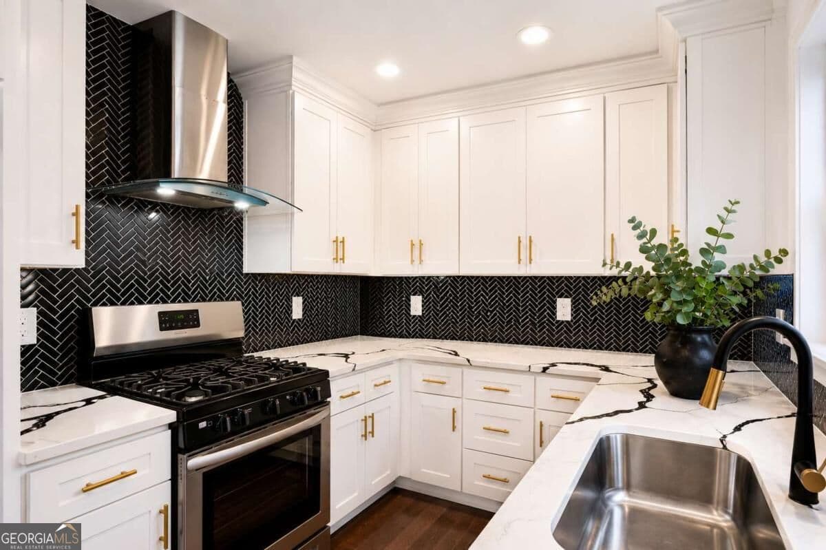 3 bedroom, 2 bathroom, 1,239 sq ft single family residence for sale at 1654 Hadlock Street, Atlanta, GA 30311 — photo 7