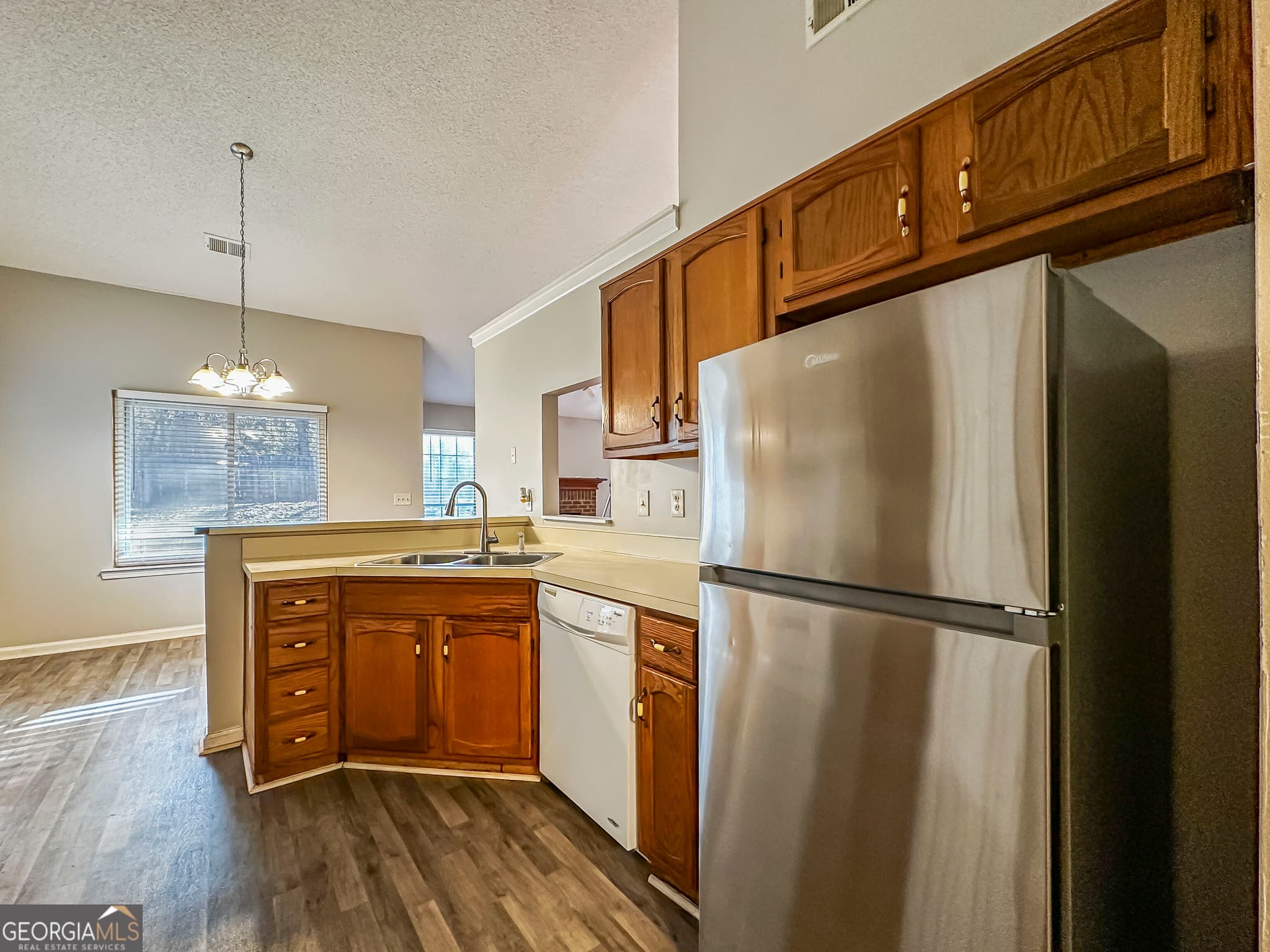 3 bedroom, 2.5 bathroom, 5,816 sq ft single family residence for rent at 5724 Rex Mill Creek, Rex, GA 30273 for $1,925 a month — photo 6