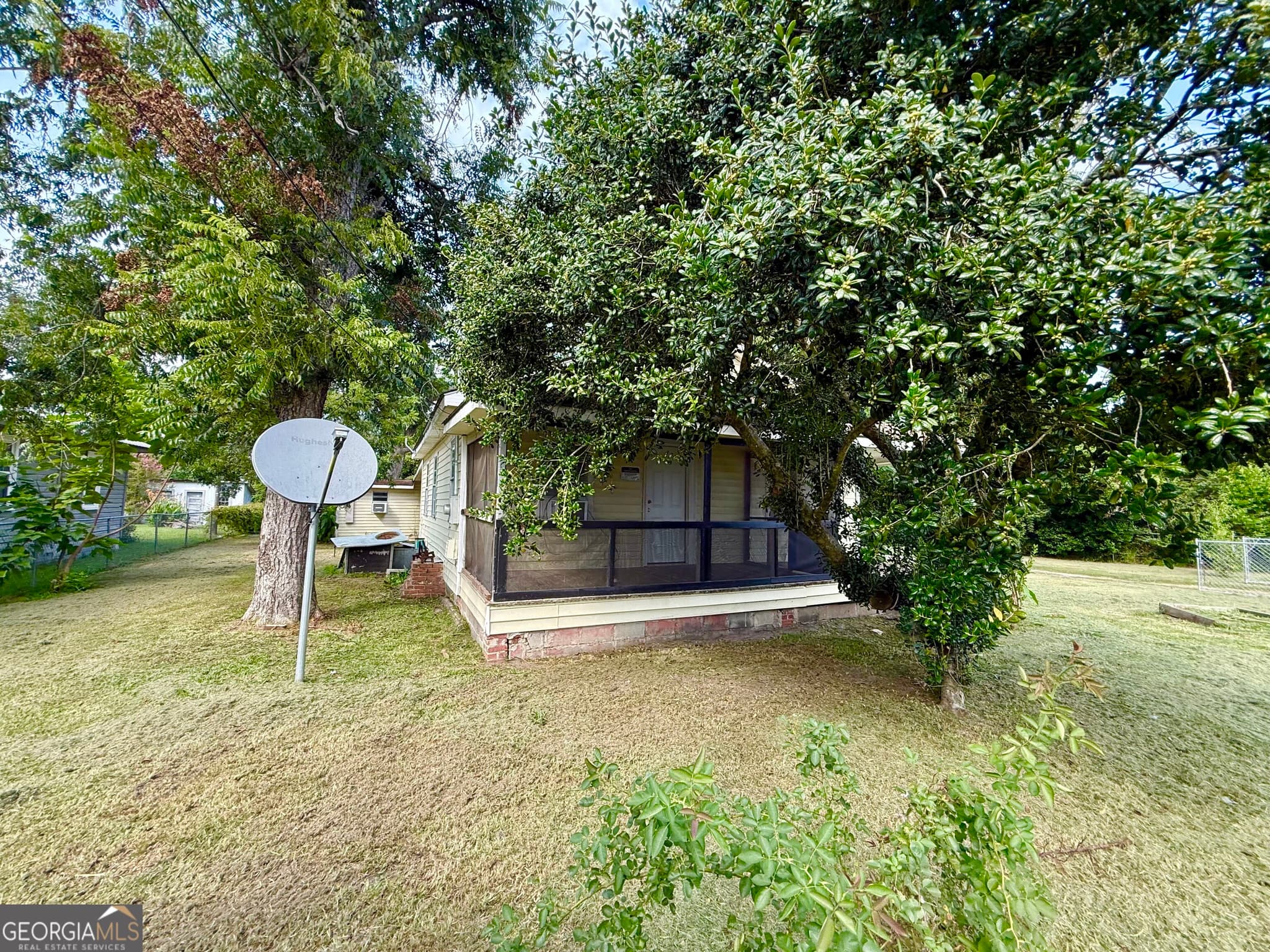 2 bedroom, 1 bathroom, 728 sq ft single family residence under contract at 31 Currie Street, Hazlehurst, GA 31539 — photo 3