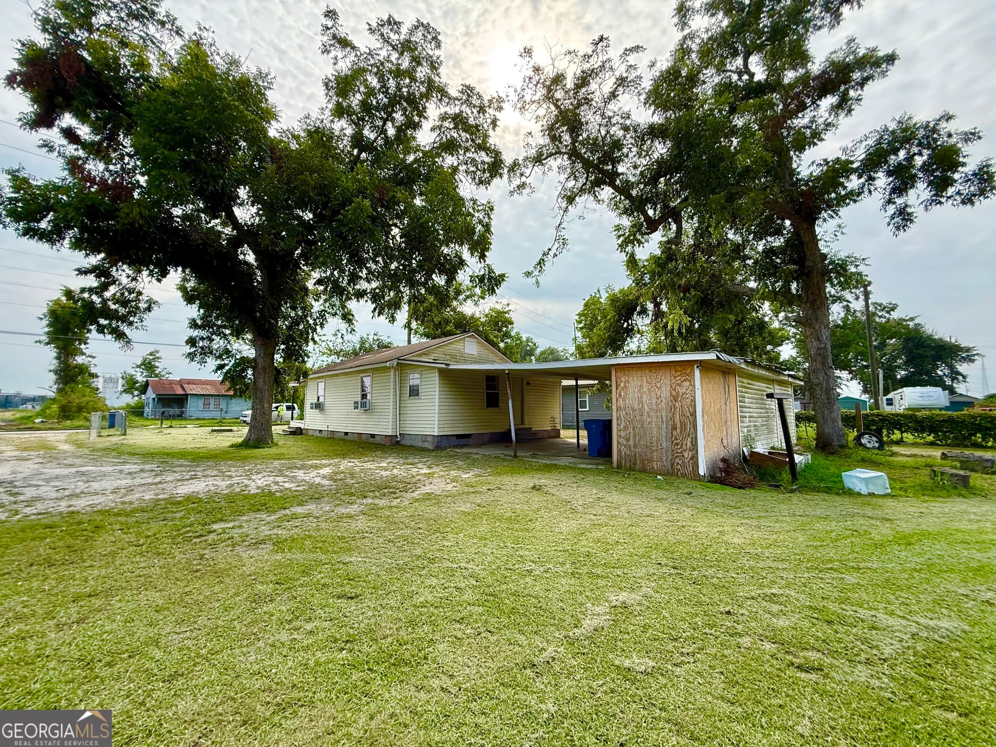 2 bedroom, 1 bathroom, 728 sq ft single family residence under contract at 31 Currie Street, Hazlehurst, GA 31539 — photo 5