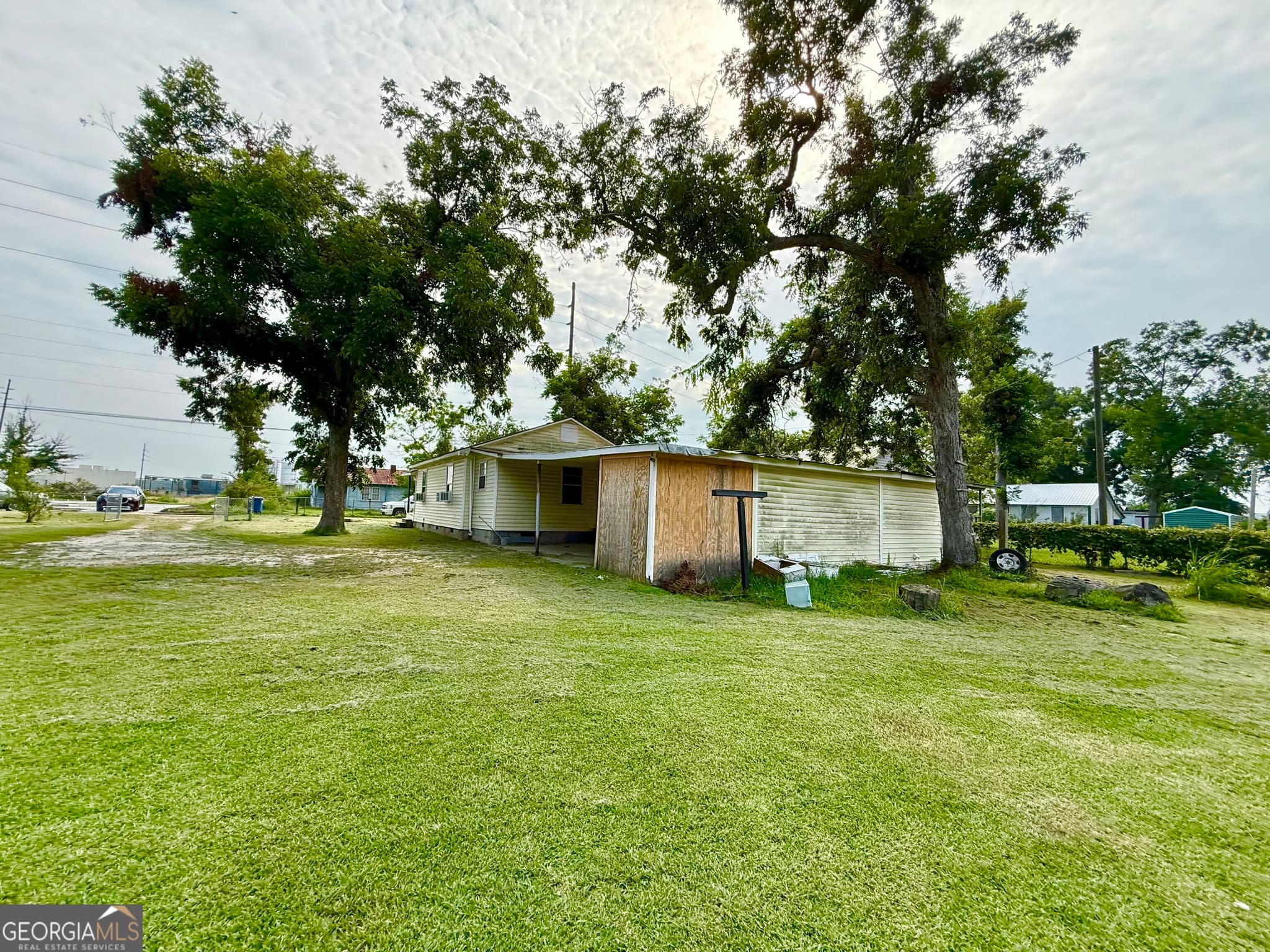 2 bedroom, 1 bathroom, 728 sq ft single family residence under contract at 31 Currie Street, Hazlehurst, GA 31539 — photo 8
