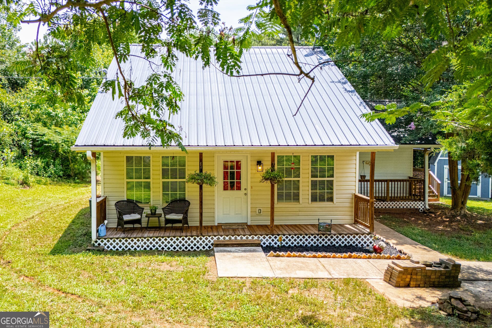 3 bedroom, 1.5 bathroom, 1,419 sq ft single family residence for sale at 445 Gum Creek Circle, Roopville, GA 30170