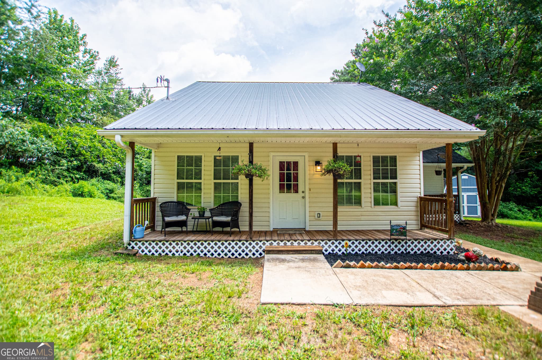 3 bedroom, 1.5 bathroom, 1,419 sq ft single family residence for sale at 445 Gum Creek Circle, Roopville, GA 30170 — photo 5