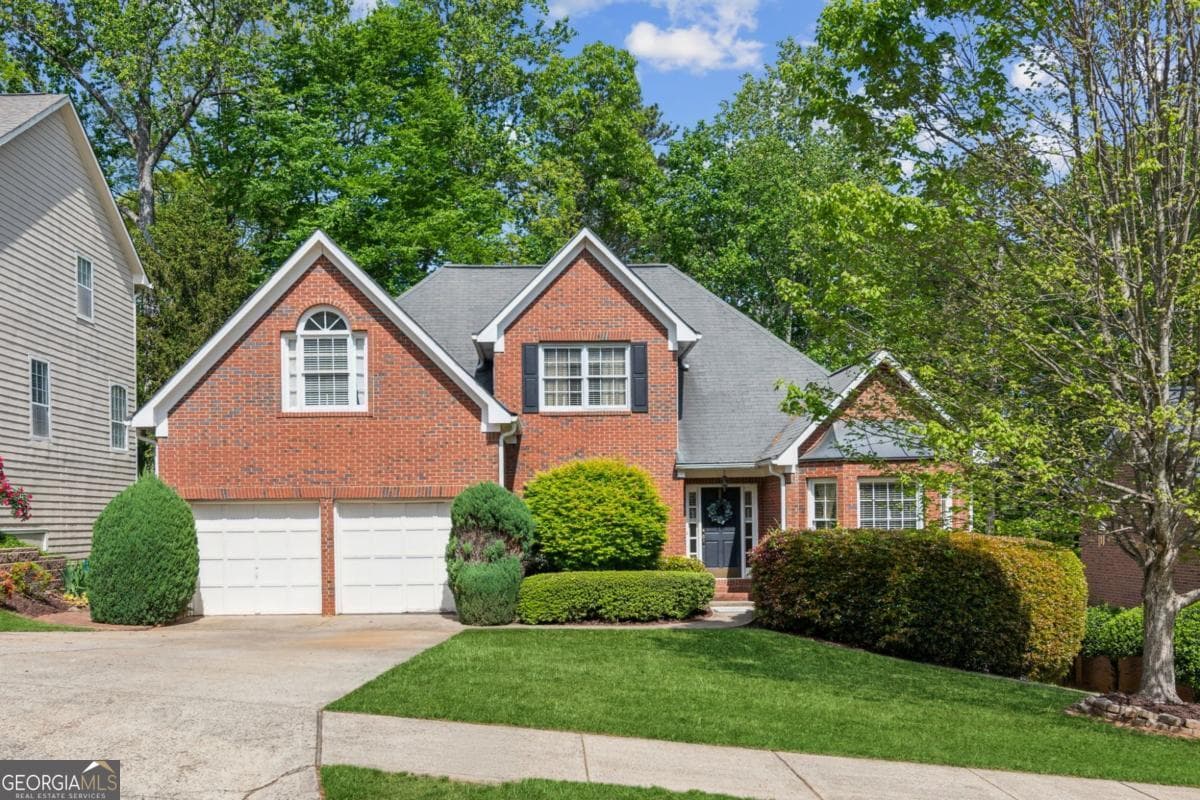 4 bedroom, 2.5 bathroom, 3,475 sq ft single family residence sold at 545 Creek Landing Lane, Alpharetta, GA 30005