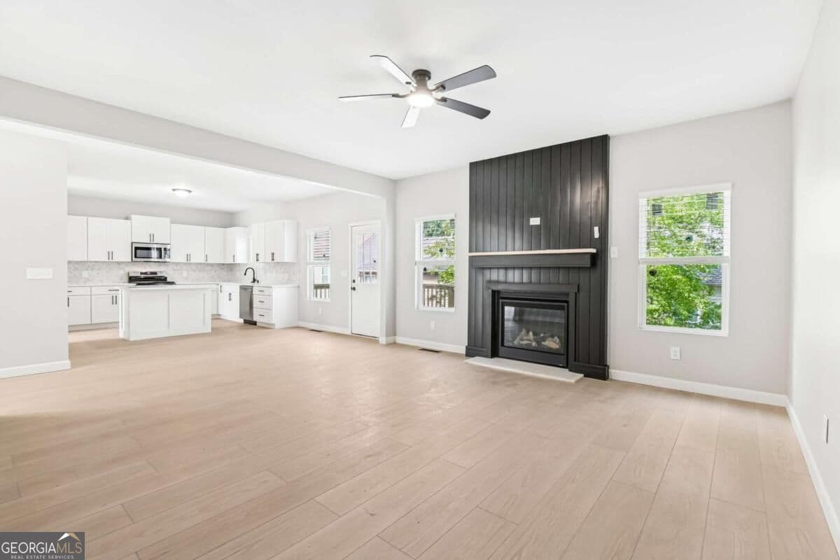 4 bedroom, 3.5 bathroom single family residence for rent at 78 Crescent Commons, Dallas, GA 30157 for $2,490 a month — photo 7