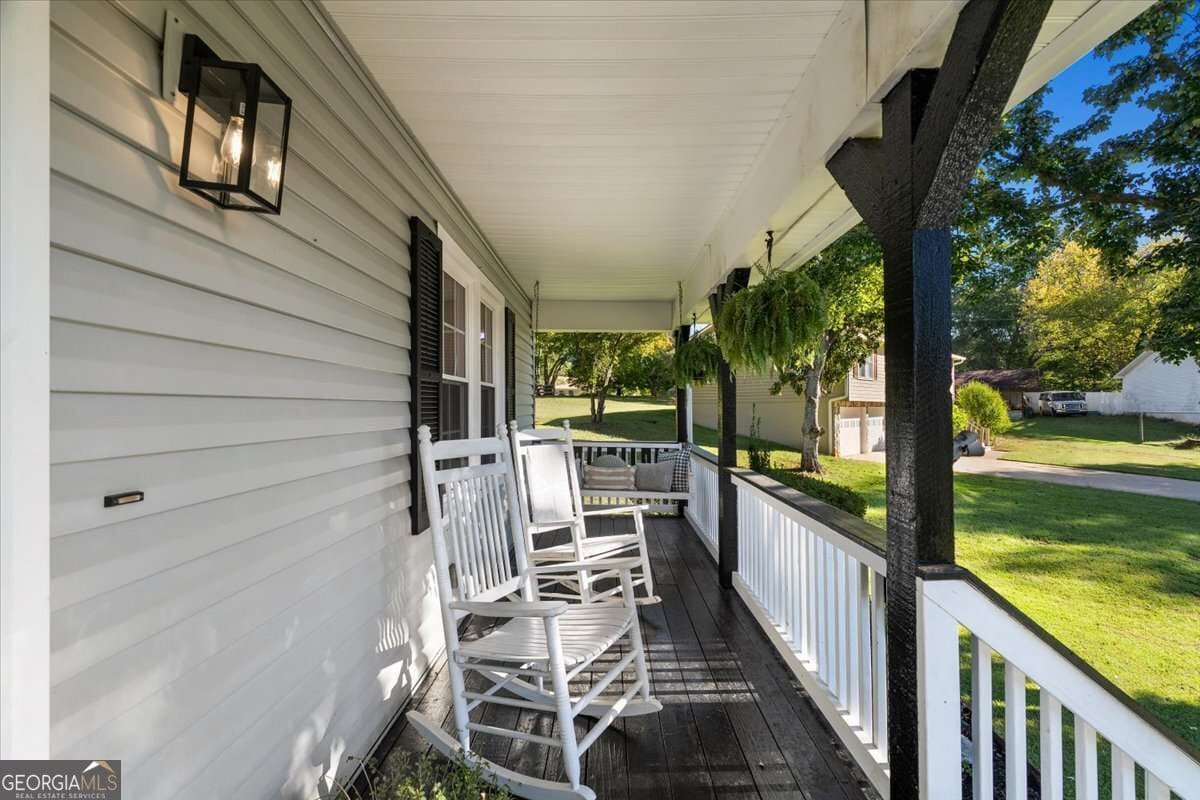 3 bedroom, 2 bathroom, 1,465 sq ft single family residence for sale at 404 Hill Crest Court, Woodstock, GA 30188 — photo 6