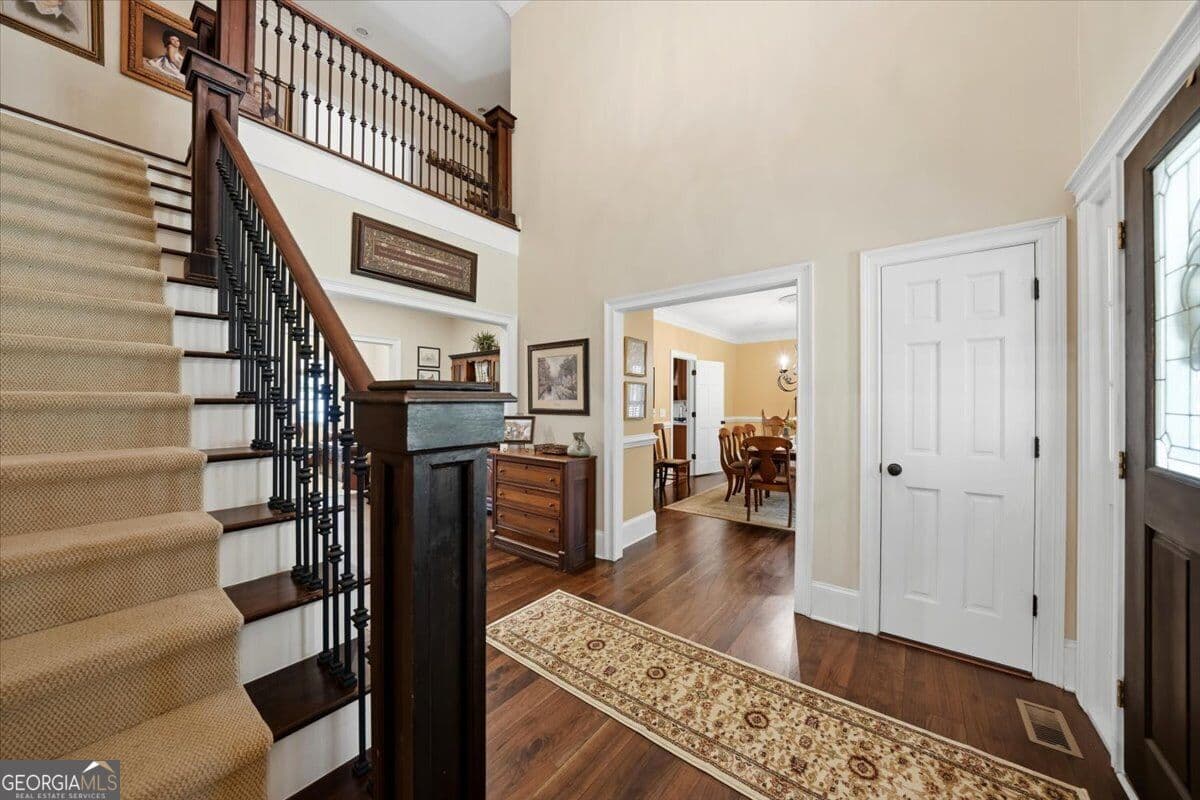 4 bedroom, 3.5 bathroom, 3,942 sq ft single family residence for sale at 25 Jennings Lane, Macon, GA 31210 — photo 8