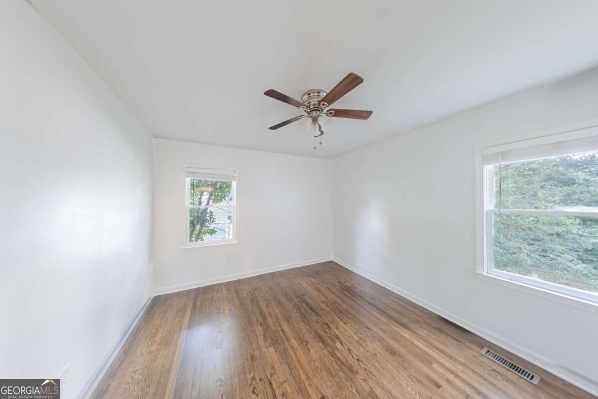 2 bedroom, 1 bathroom single family residence for rent at 914 Bank Street, Smyrna, GA 30080 for $2,100 a month — photo 10