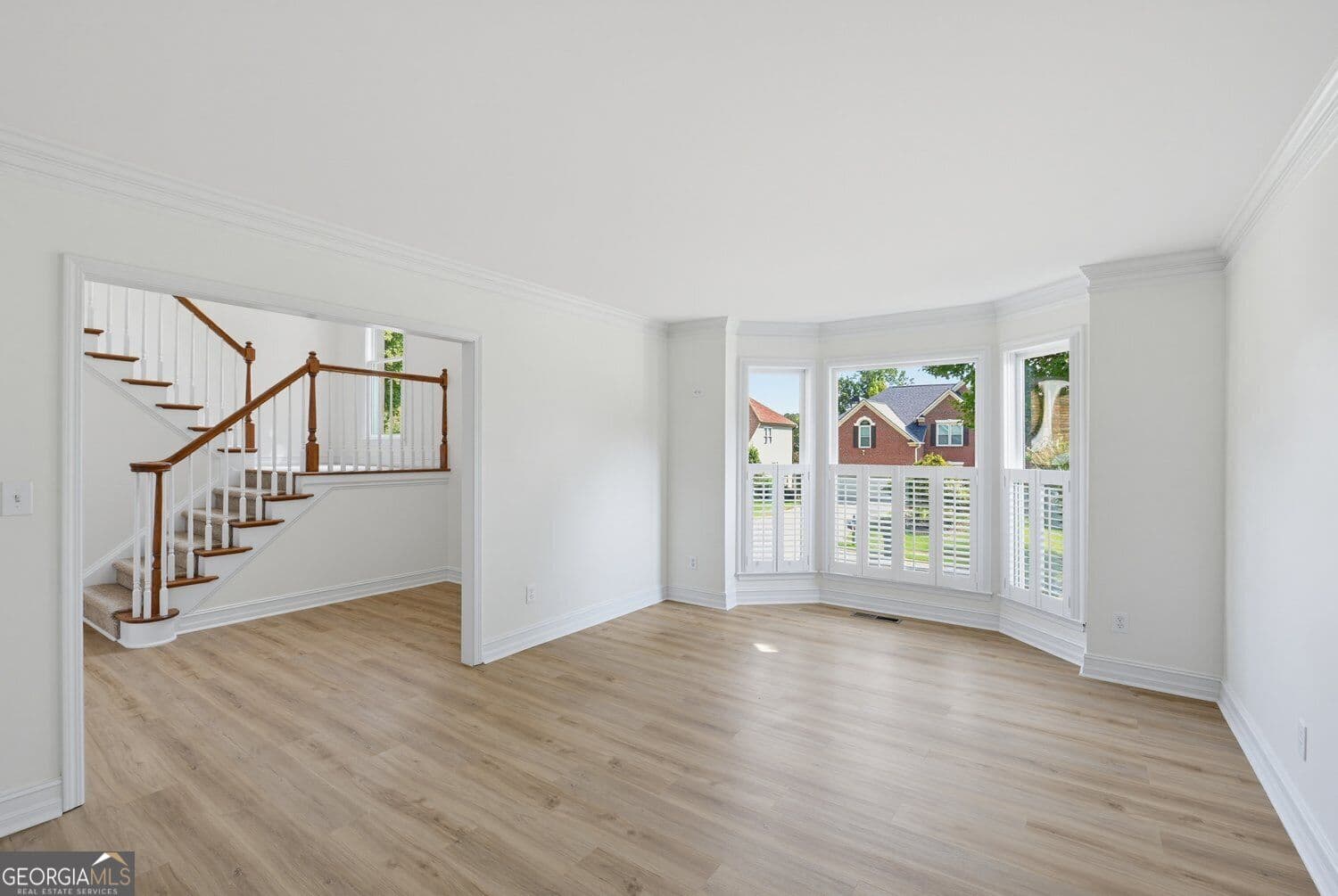 5 bedroom, 3.5 bathroom, 3,944 sq ft single family residence for sale at 2429 Camden Lake View, Acworth, GA 30101 — photo 7