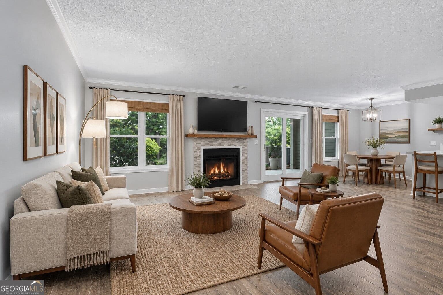 2 bedroom, 2 bathroom, 1,306 sq ft condominium for sale at 3073 Westwood Way, Alpharetta, GA 30004 — photo 2