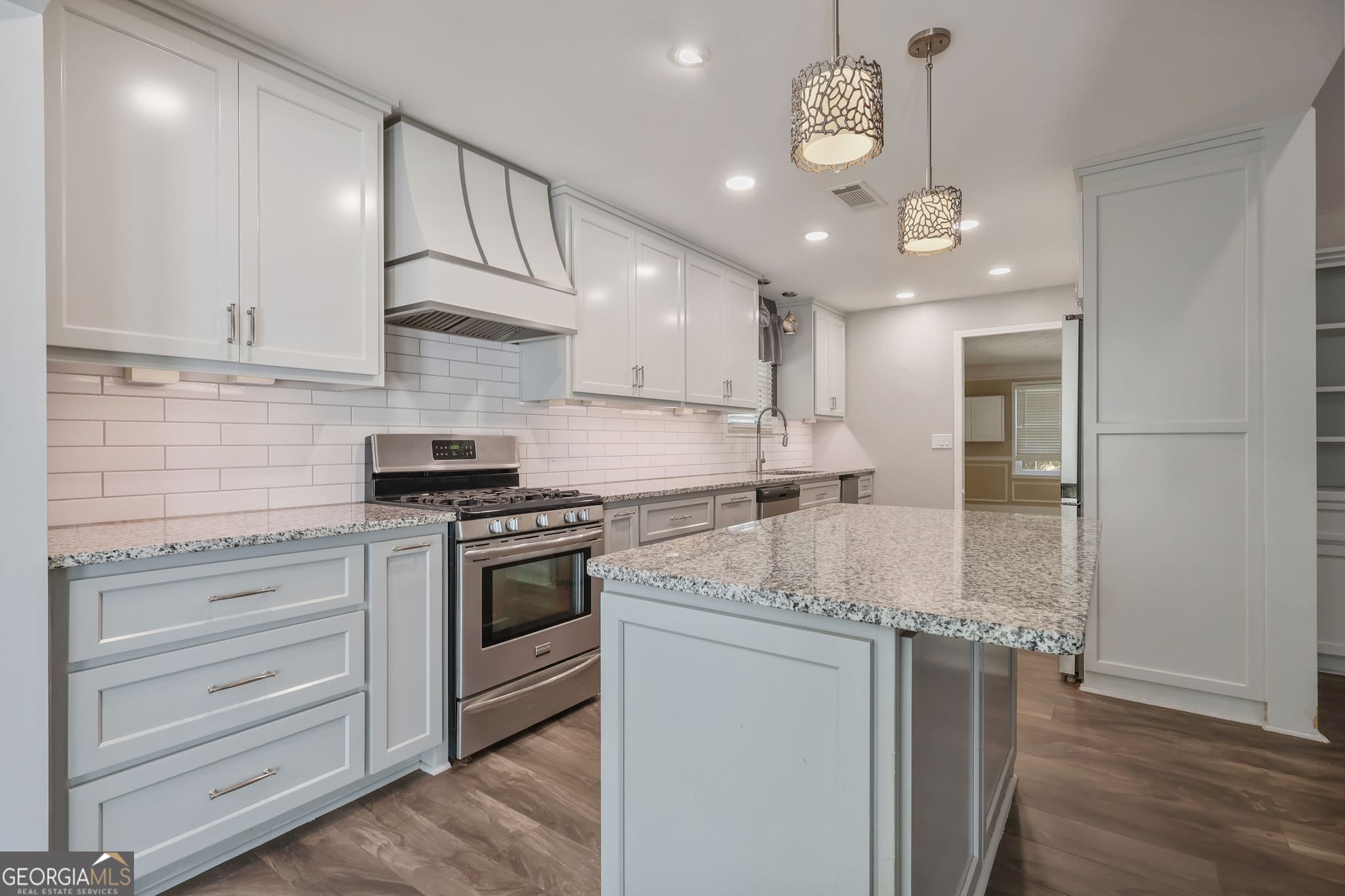 3 bedroom, 2 bathroom, 2,376 sq ft single family residence for sale at 70 Peeks Crossing Way, Senoia, GA 30276 — photo 5