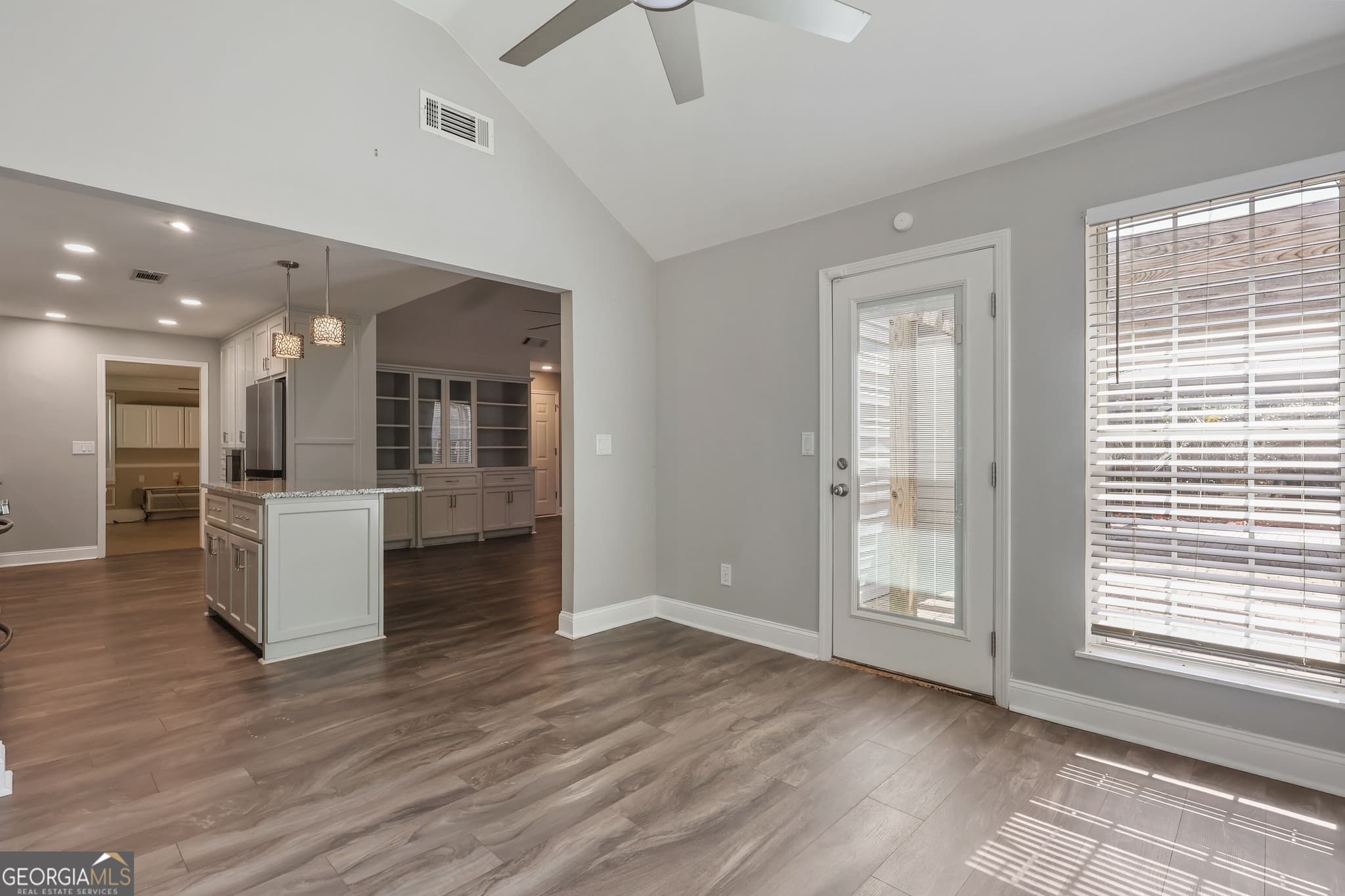 3 bedroom, 2 bathroom, 2,376 sq ft single family residence for sale at 70 Peeks Crossing Way, Senoia, GA 30276 — photo 9
