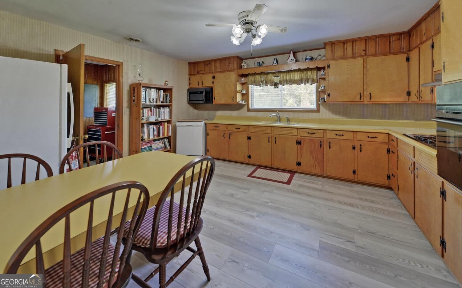 3 bedroom, 2 bathroom, 1,488 sq ft single family residence for sale at 181 Asbury Street, Epworth, GA 30541 — photo 10