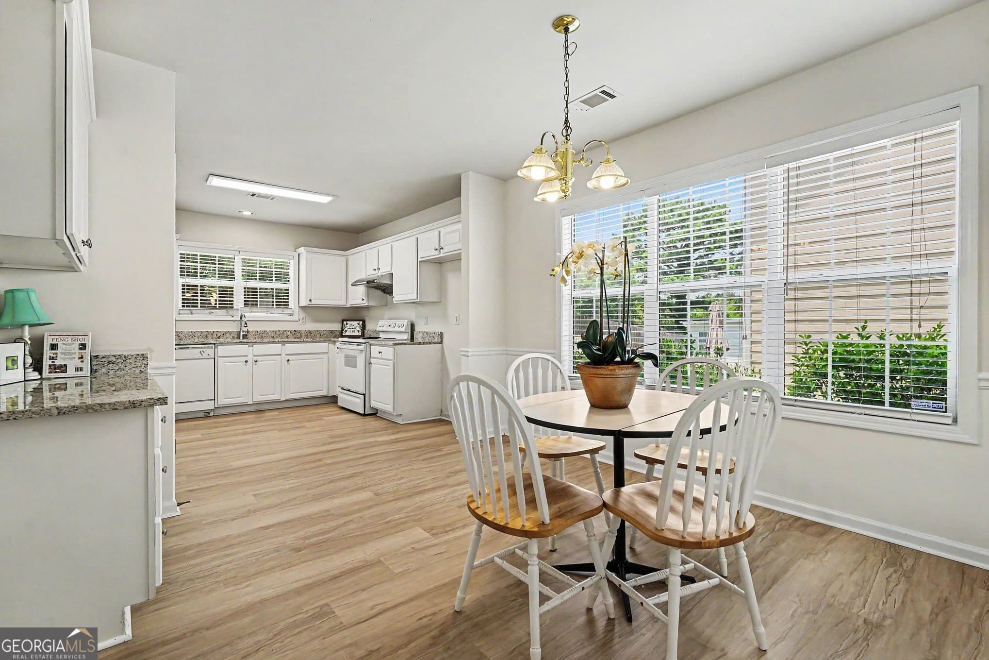 4 bedroom, 2.5 bathroom, 2,628 sq ft single family residence for sale at 492 Mimosa Grove Crossing, Tucker, GA 30084 — photo 3