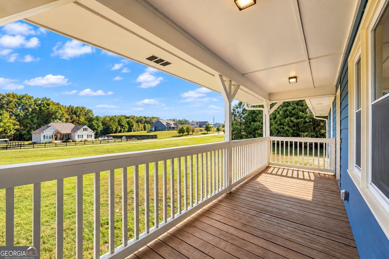 3 bedroom, 2 bathroom, 1,804 sq ft single family residence for sale at 335 Harris Drive, Locust Grove, GA 30248 — photo 7