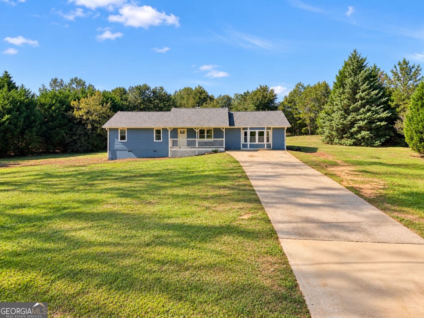 3 bedroom, 2 bathroom, 1,804 sq ft single family residence for sale at 335 Harris Drive, Locust Grove, GA 30248 — photo 5